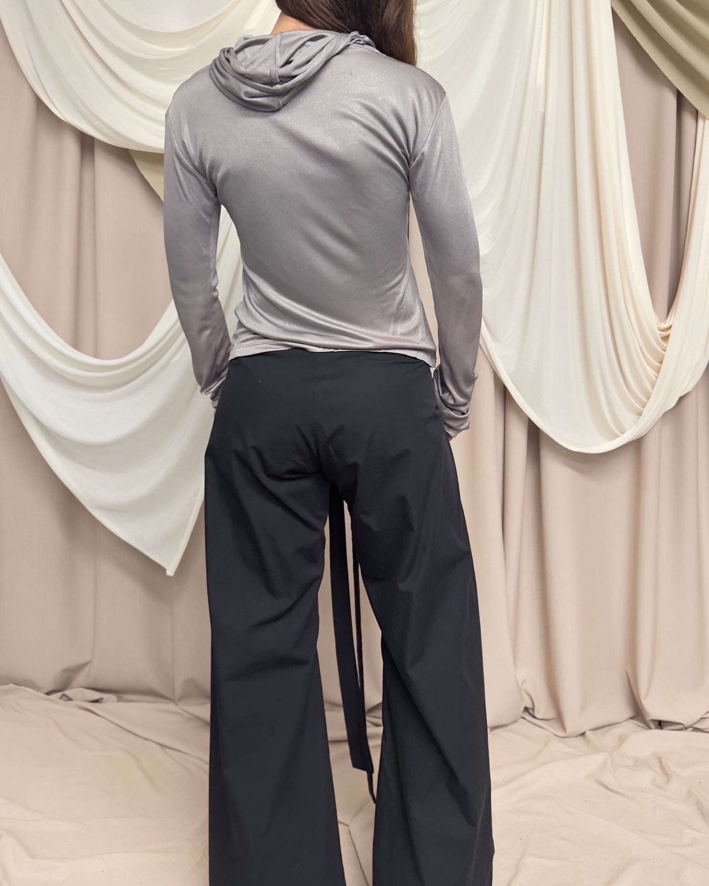 METALLIC HOODED LONG SLEEVE TOP by Marithé + François Girbaud