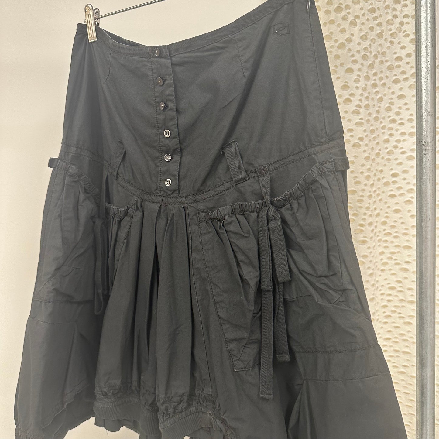 BLACK PARACHUTE SKIRT