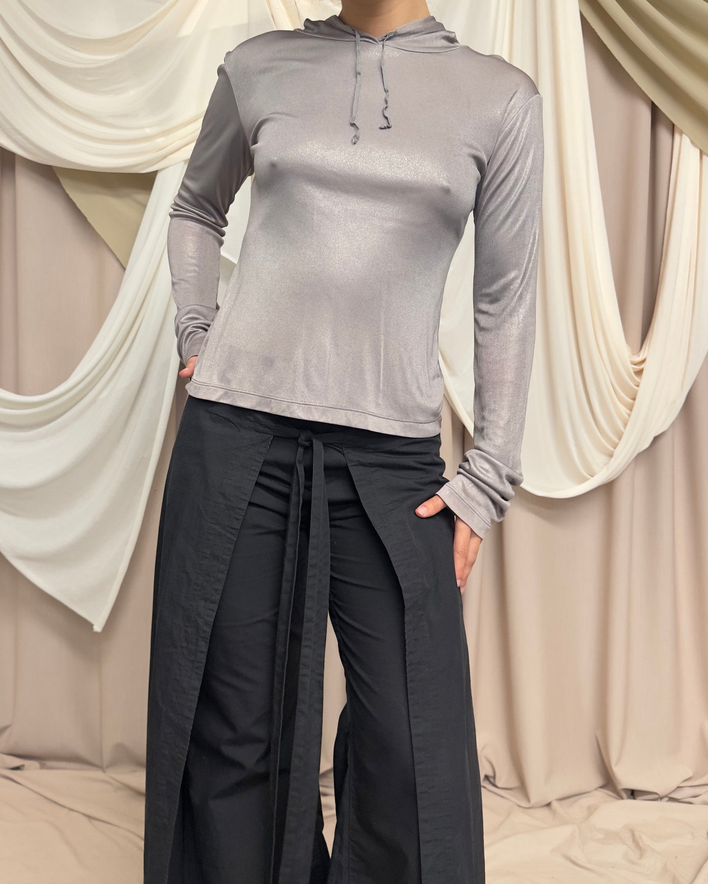 METALLIC HOODED LONG SLEEVE TOP by Marithé + François Girbaud