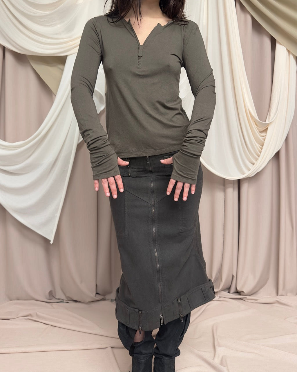 LONG SLEEVE T SHIRT WITH THUMB HOLES by Cop Copine