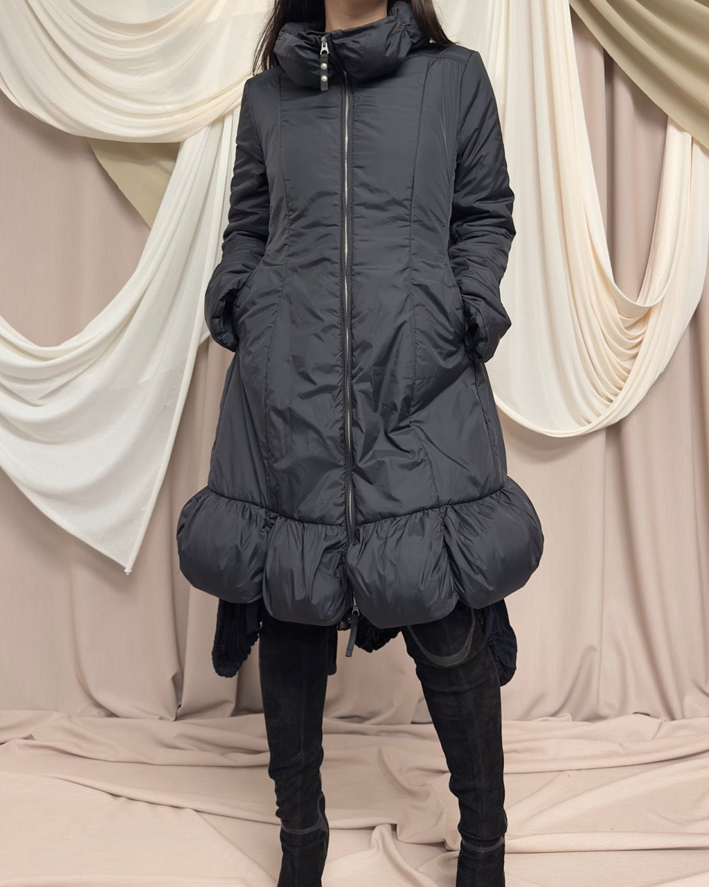 BLACK BUBBLE MAXI PUFFER COAT by Marithé + François Girbaud