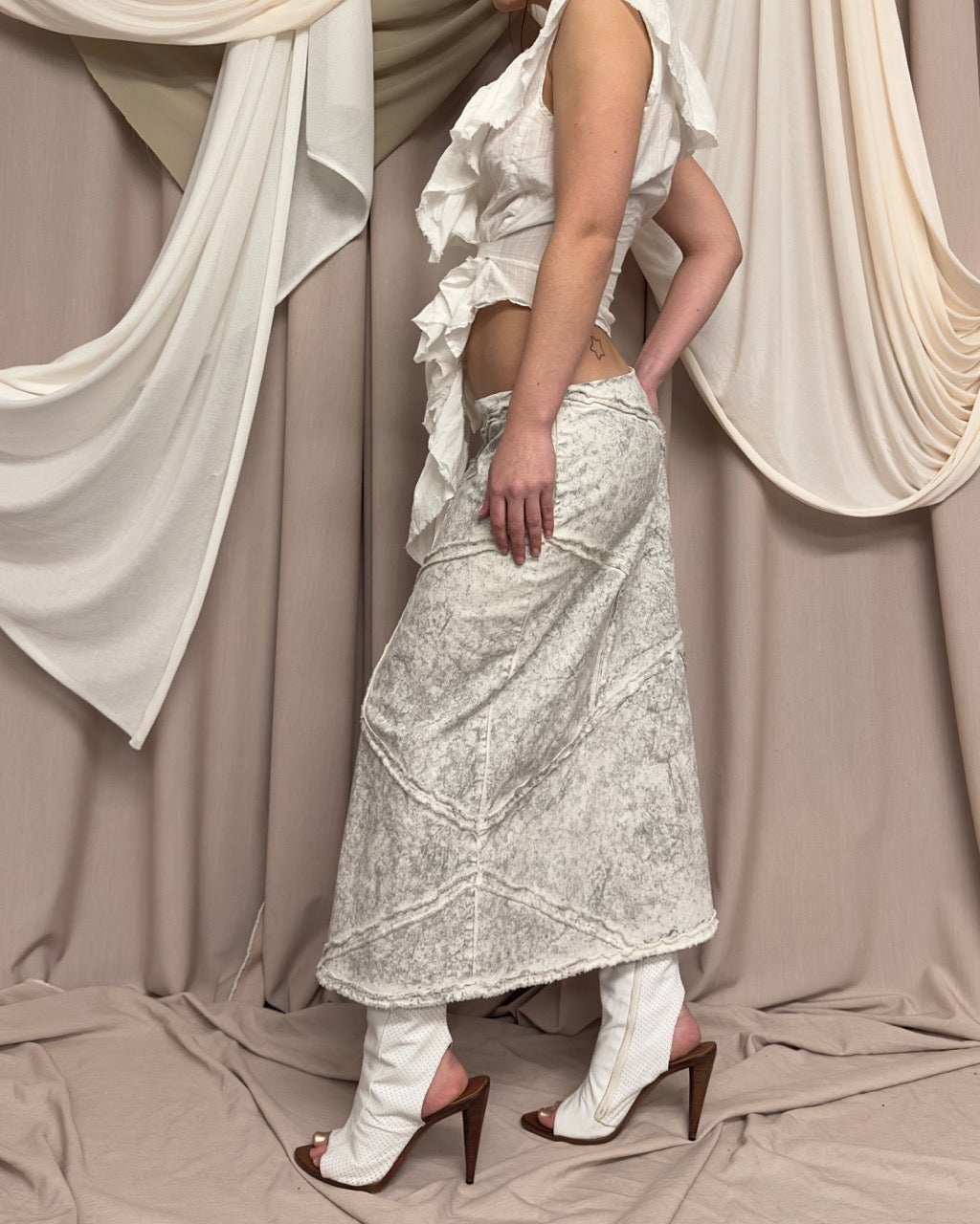 'DIRT' EFFECT DISTRESSED WHITE MAXI SKIRT