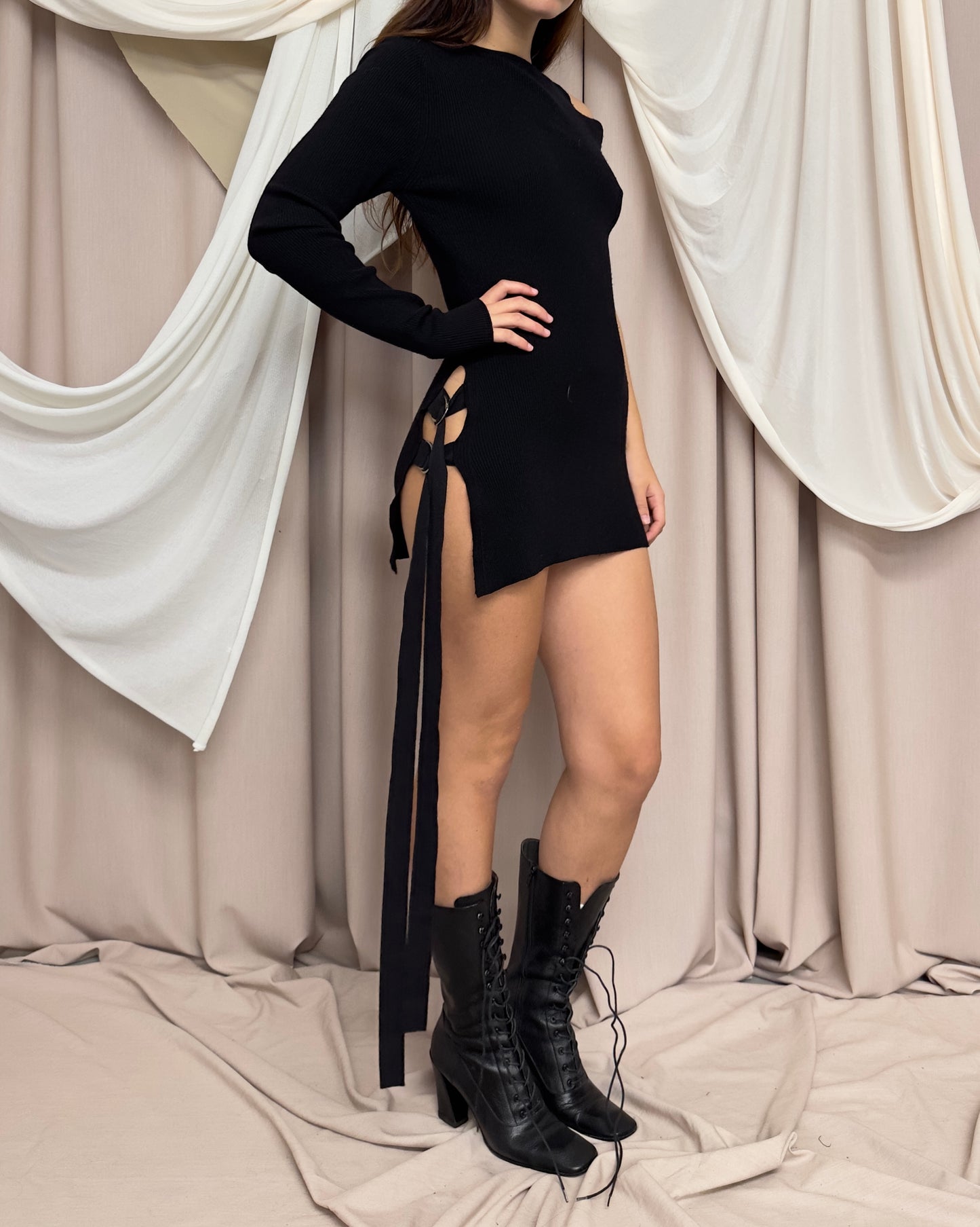 THICK KNIT ONE SLEEVED TUNIC / MINI DRESS WITH UTILITARIAN STRAPS