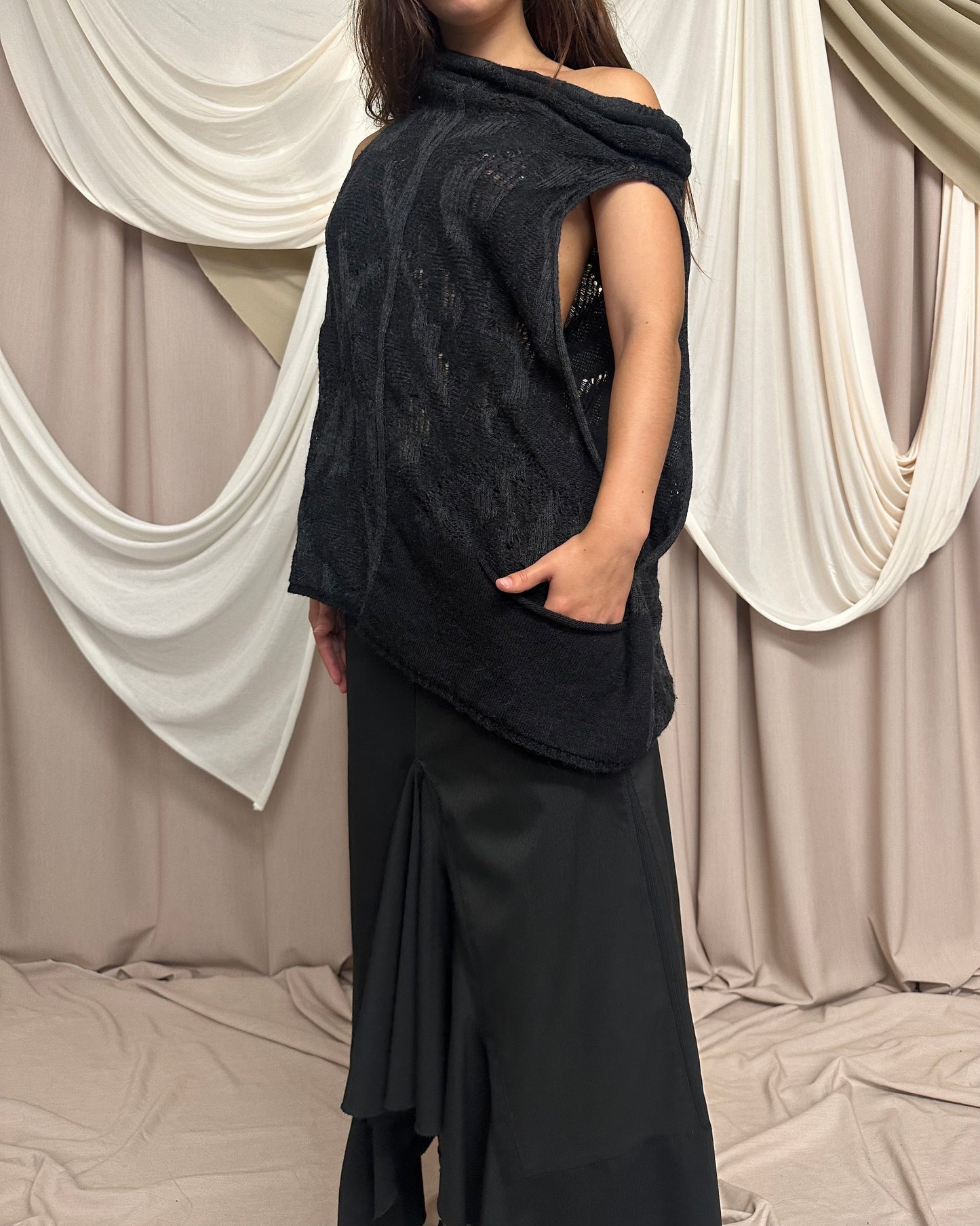 TEXTURED KNIT TUNIC /  WIDE FIT VEST WITH DEEP SIDE SLITS by Sarah Pacini