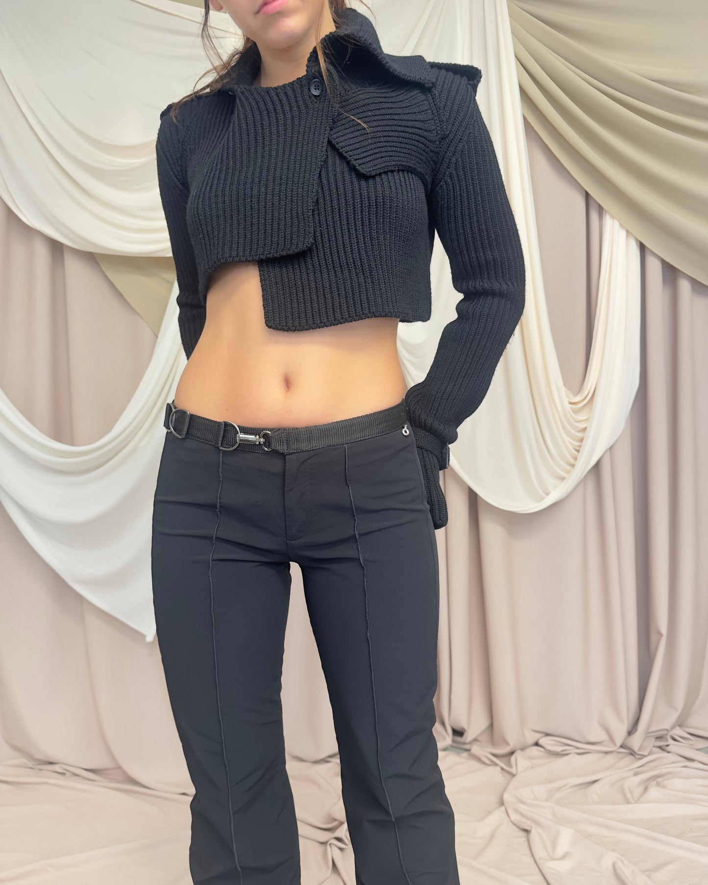 BLACK THICK KNIT CROP JUMPER WITH LAPEL DETAILS