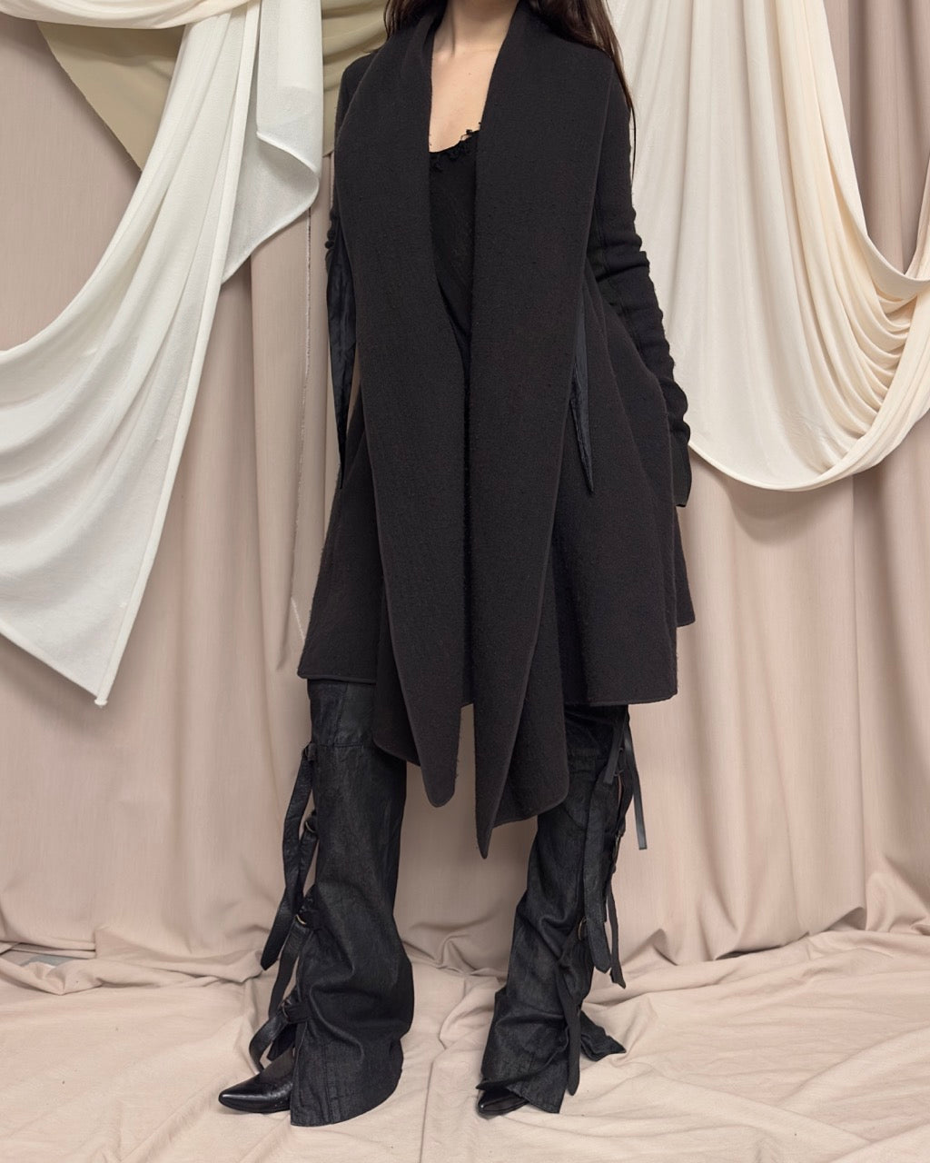 WOOL COAT WITH EXAGGERATED COLLAR BY RICK OWENS