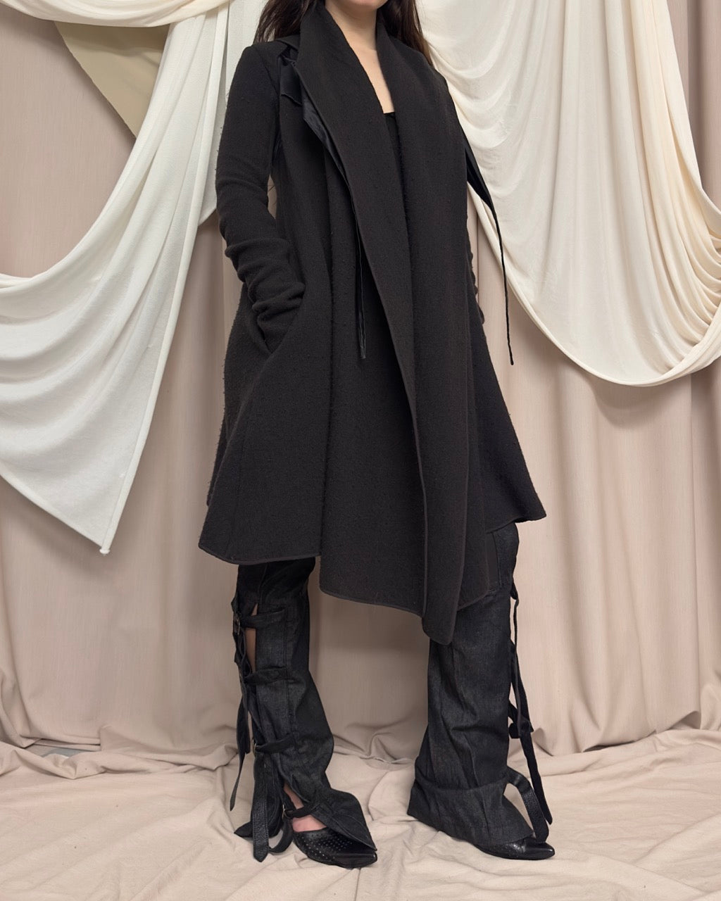 WOOL COAT WITH EXAGGERATED COLLAR BY RICK OWENS