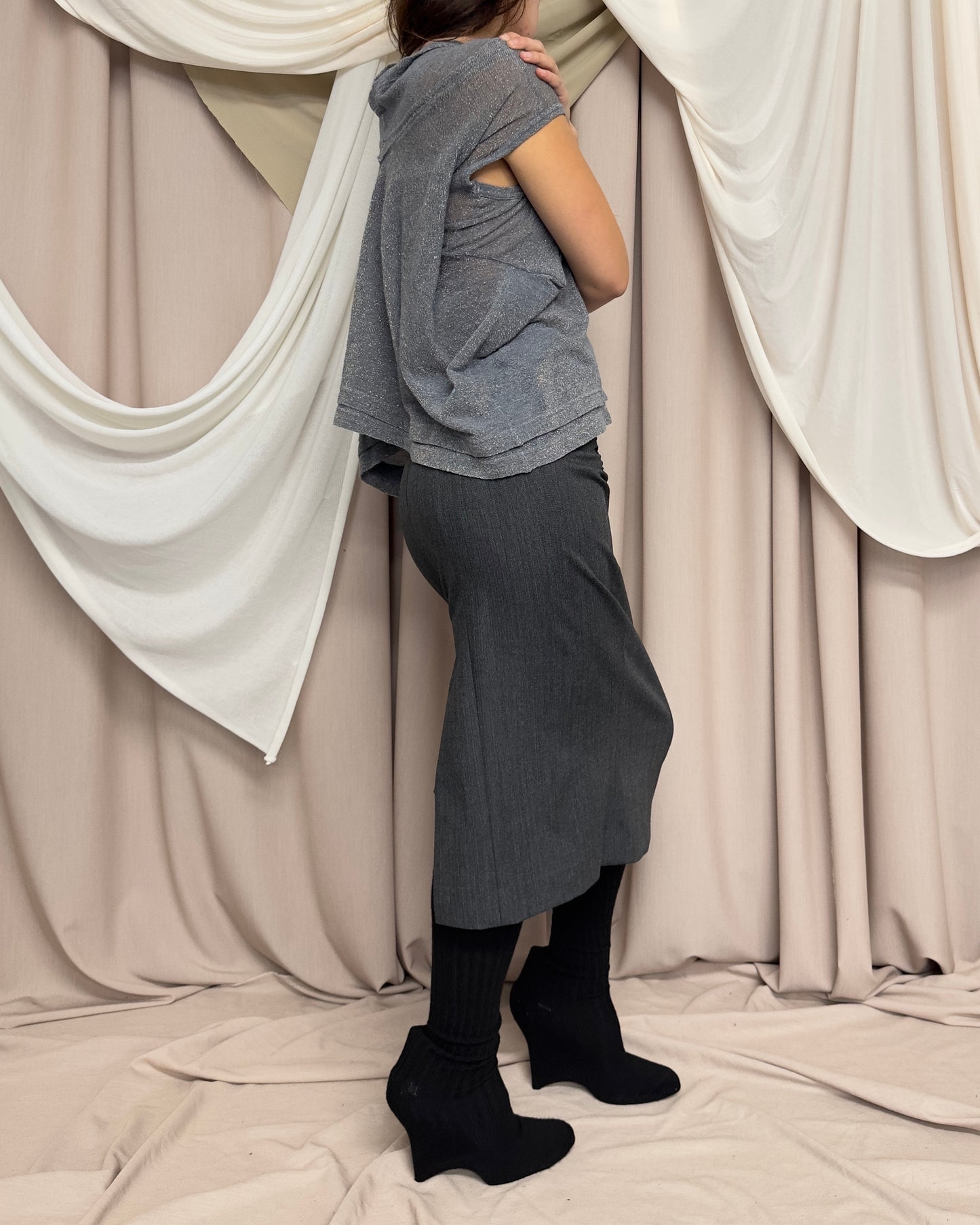 TAILORED SKIRT WITH HOOK AND EYE CLOSURE by Dolce & Gabbana