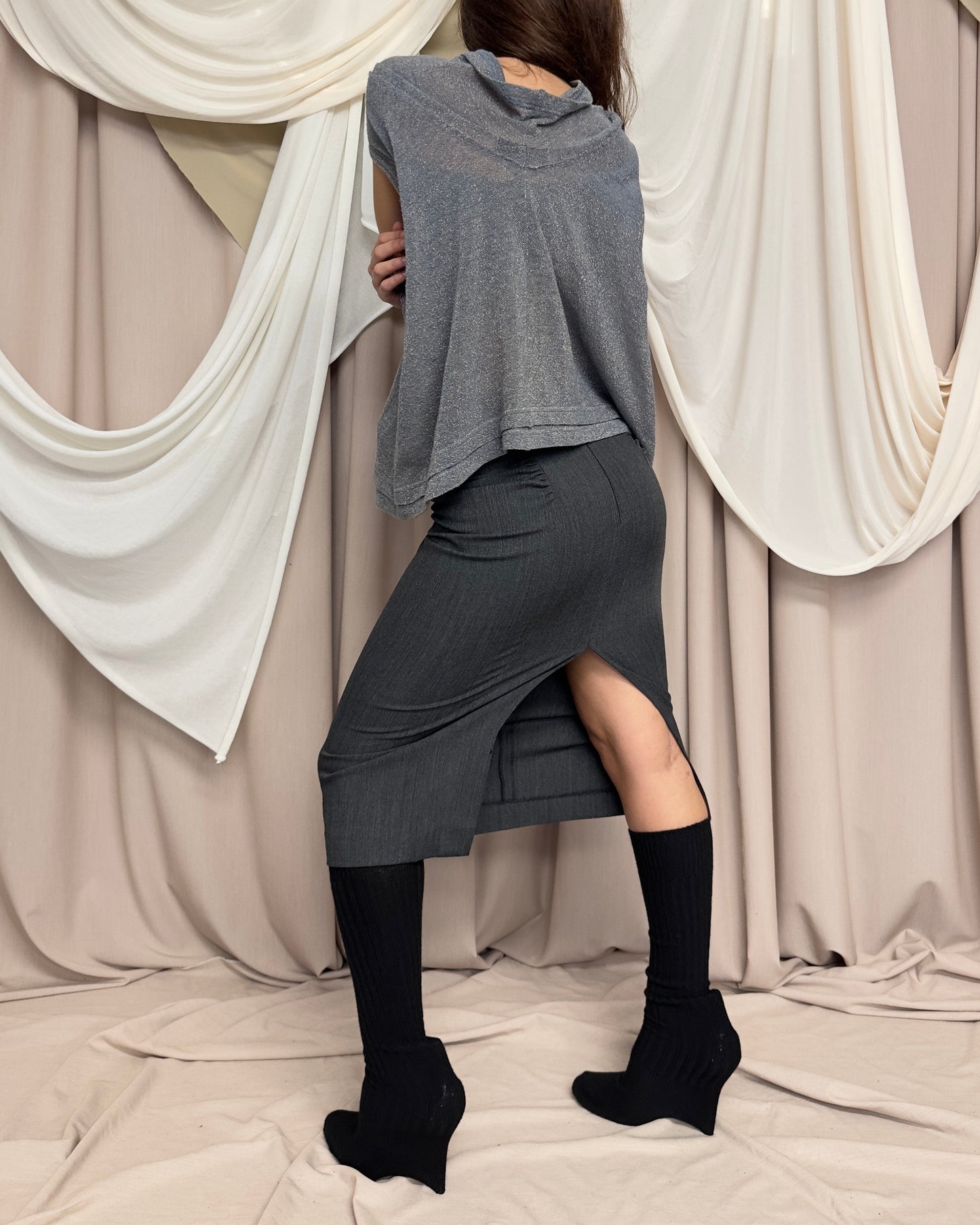 TAILORED SKIRT WITH HOOK AND EYE CLOSURE by Dolce & Gabbana