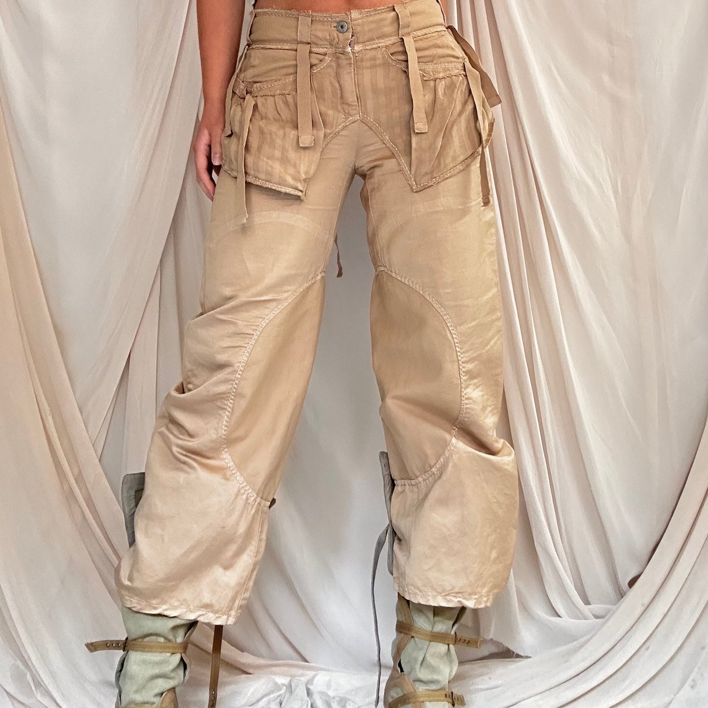 BONDAGE CARGO PANTS by Marithé + François Girbaud