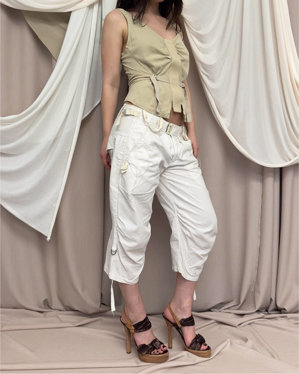 WHITE CARGO SHORTS by Marithé + François Girbaud