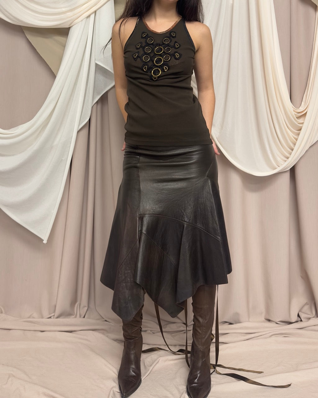 MESH VEST WITH BRASS RING APPLIQUÉ by Legatte