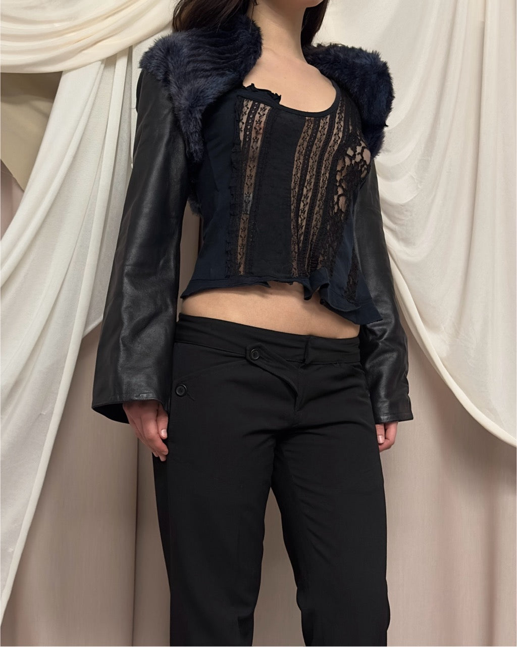 BLACK LEATHER SHRUG by Fatima Lopes