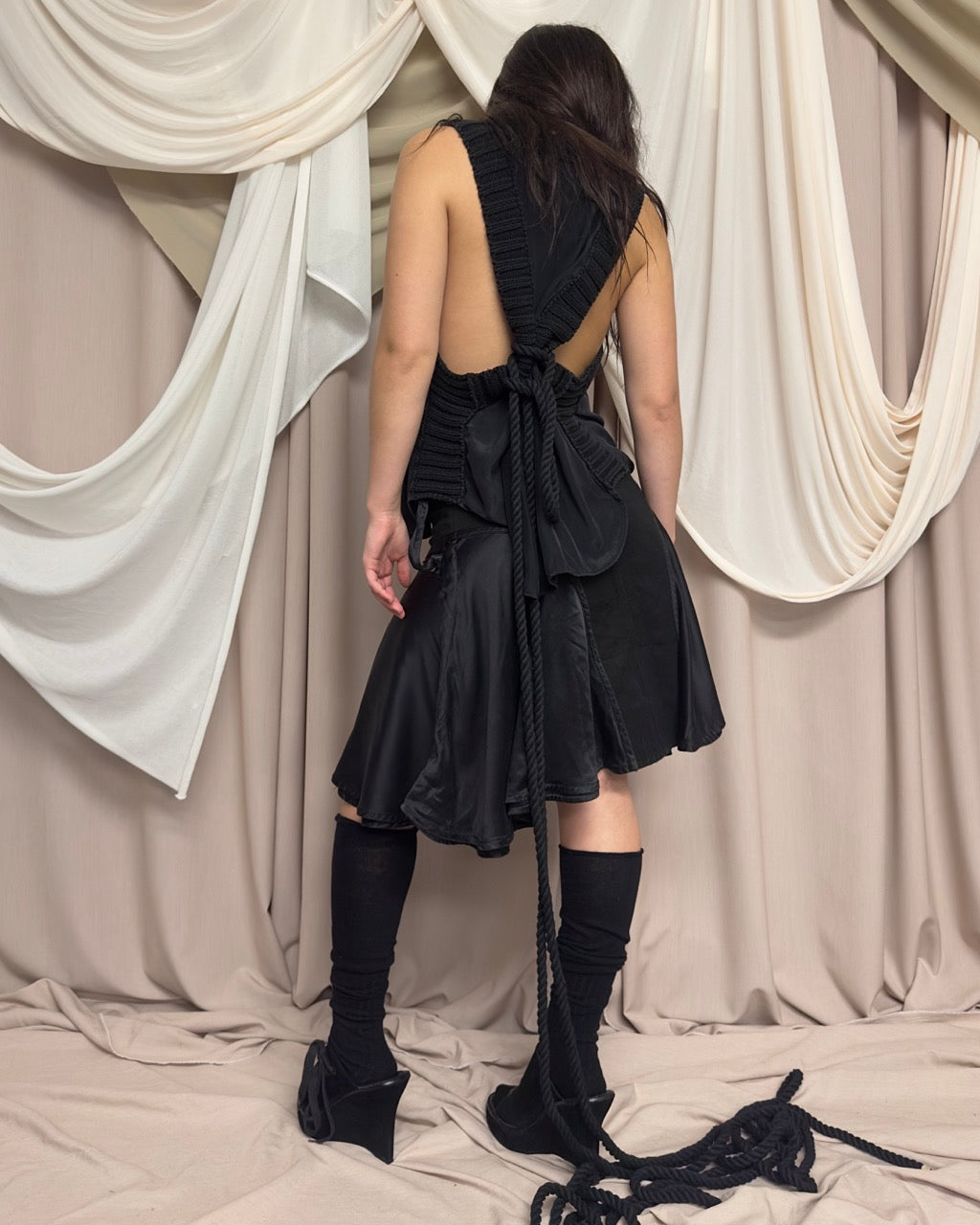 BLACK BI-MATERIAL MIDI SKIRT