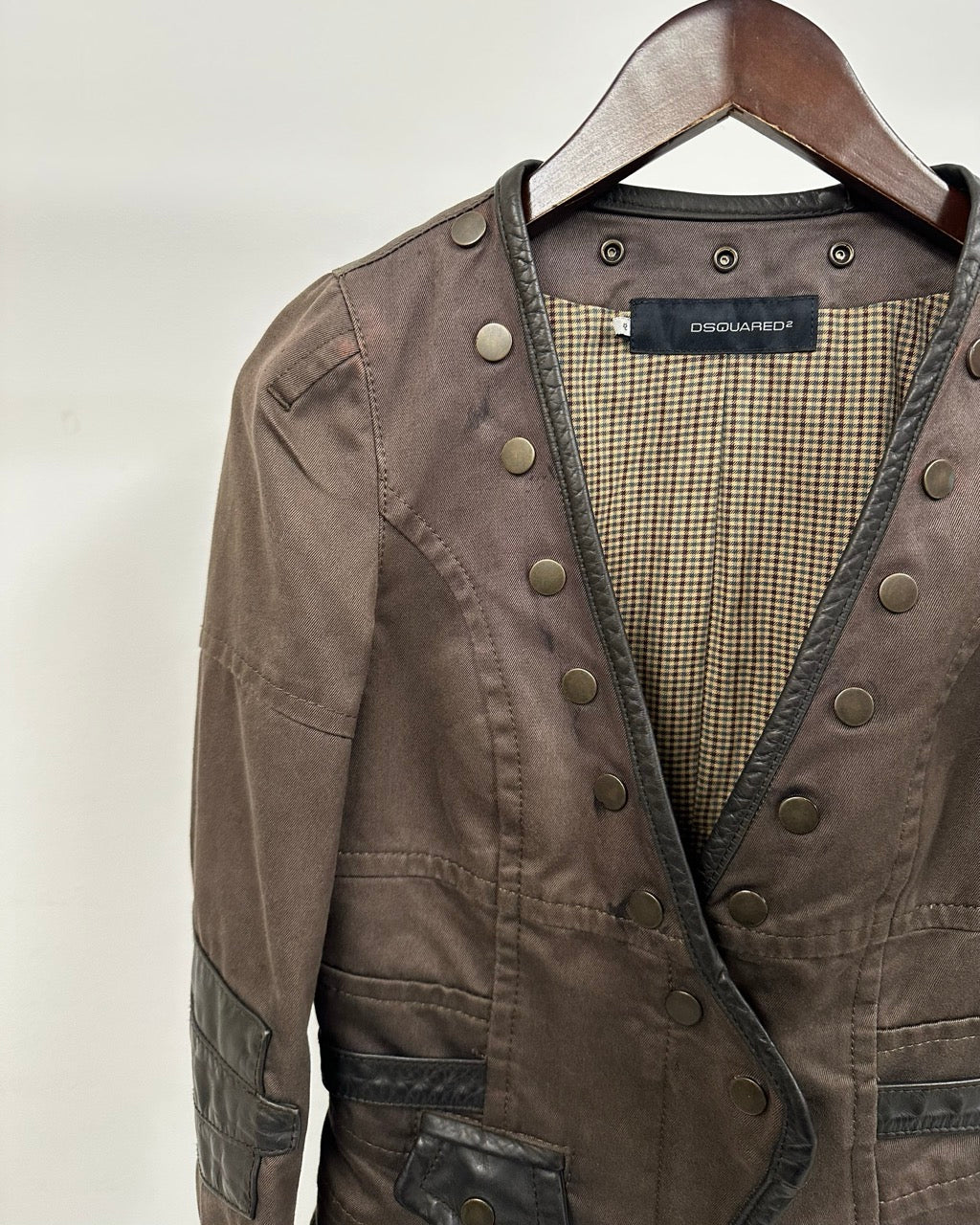 DISTRESSED SCULPTED JACKET WITH LEATHER ACCENTS by Dsquared2
