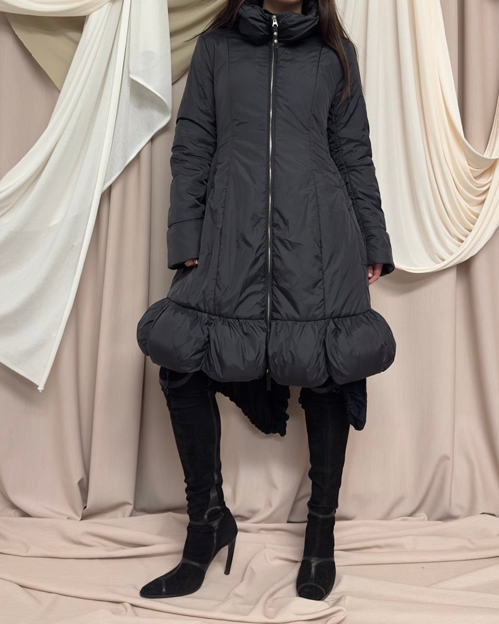 BLACK BUBBLE MAXI PUFFER COAT by Marithé + François Girbaud