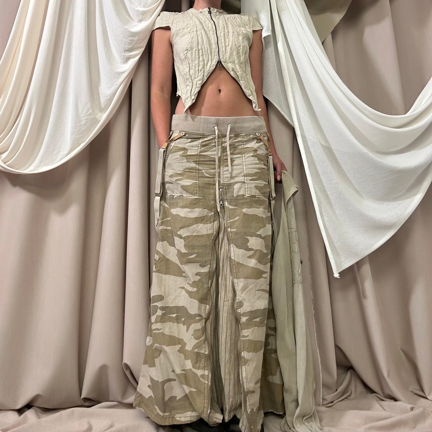 CAMO CARGO MAXI SKIRT by G.O.A