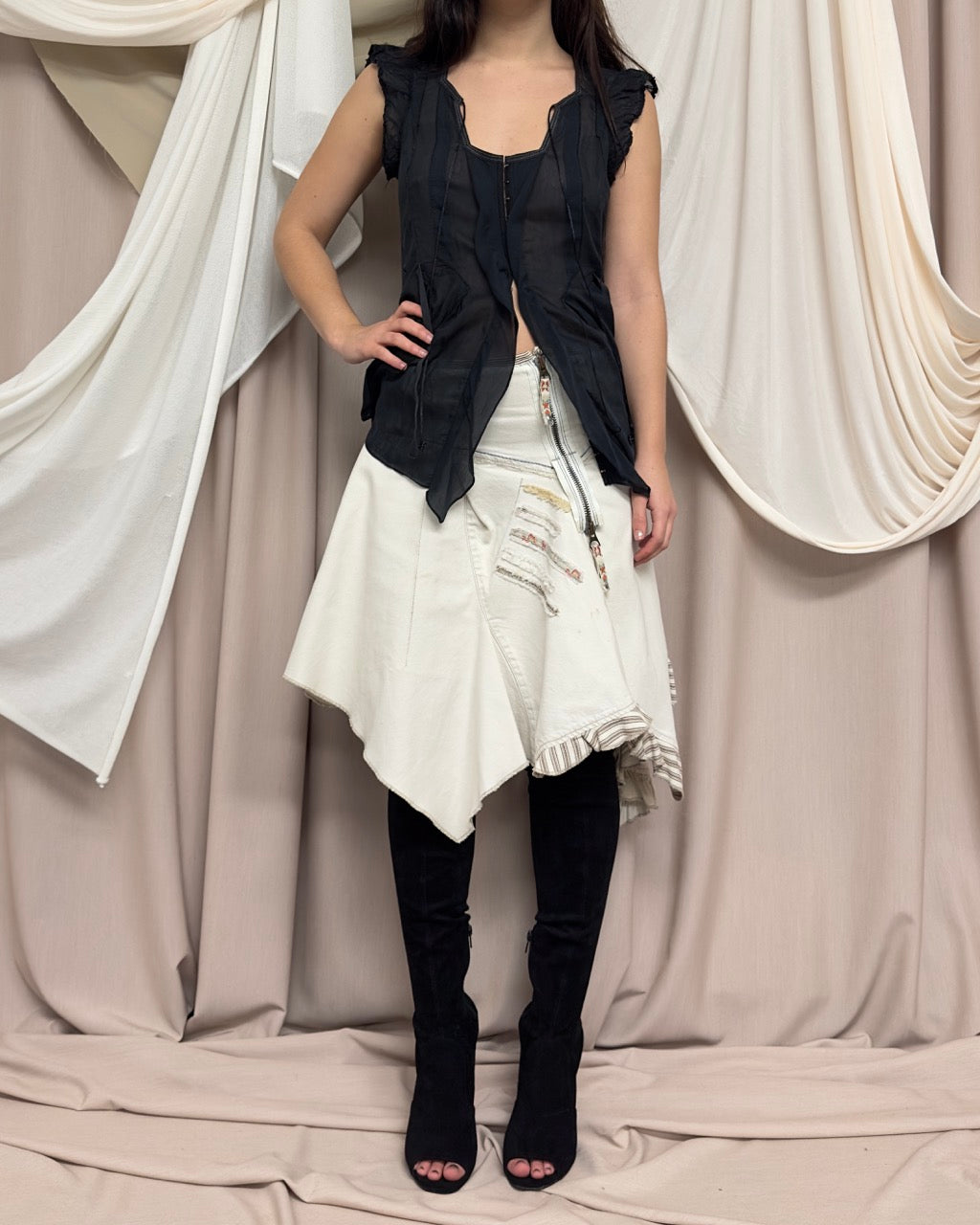 CREAM ASYMMETRIC SKIRT by Marithé + François Girbaud