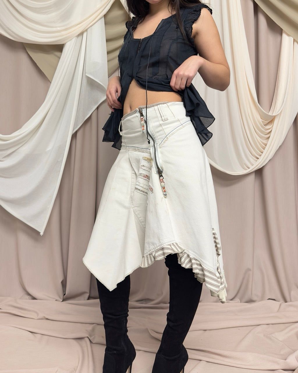 CREAM ASYMMETRIC SKIRT by Marithé + François Girbaud