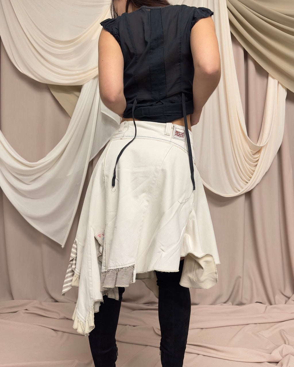 CREAM ASYMMETRIC SKIRT by Marithé + François Girbaud