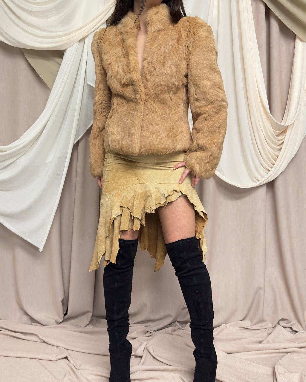 VINTAGE BEIGE FUR COAT