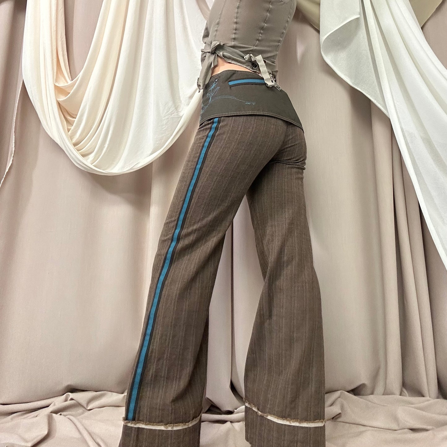 BROWN FLARED TROUSERS WITH WRAP BELT by Cop Copine