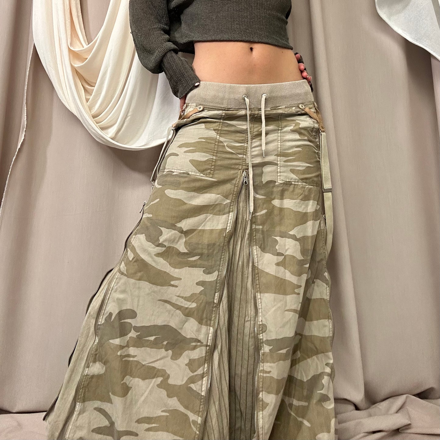 CAMO CARGO MAXI SKIRT by G.O.A