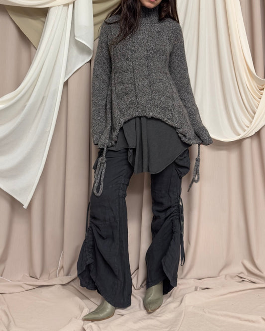 KNIT JUMPER WITH CURVED HEMLINE by Marithé + François Girbaud