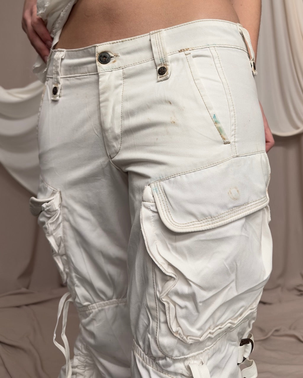 WHITE 'DIRT' CARGO TROUSERS by Marithé + François Girbaud